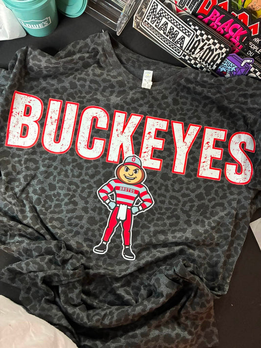 Medium Leopard Buckeye Short Sleeve