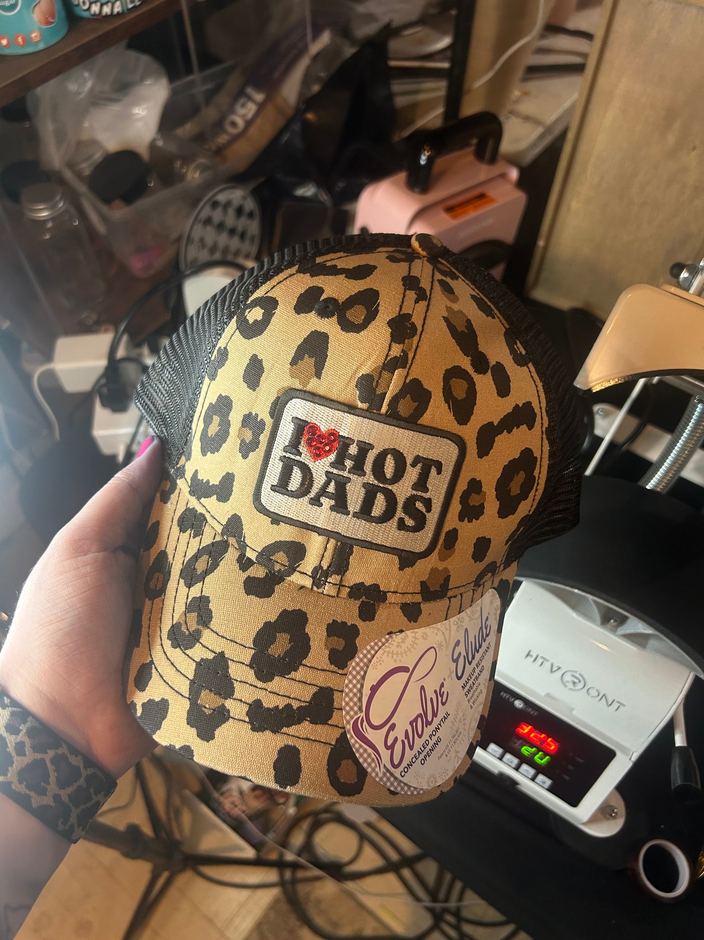 I ❤️ Hot Dads Hat